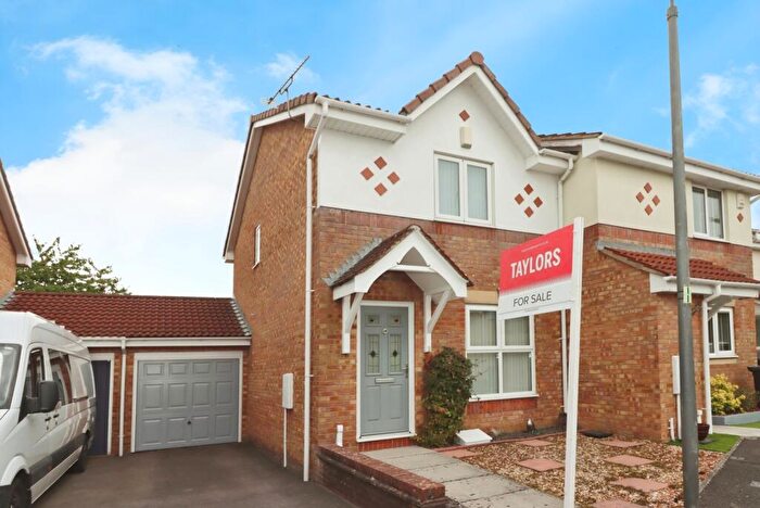 3 Bedroom End Of Terrace House For Sale In Coriander Drive, Bradley Stoke, Bristol, BS32