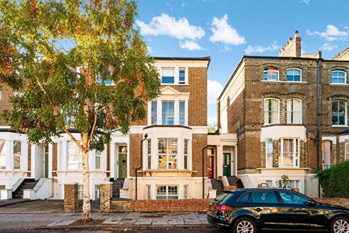 1 Bedroom Flat To Rent In Tufnell Park Road, London, N7