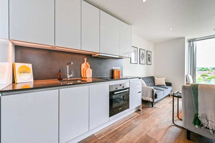 Studio To Rent In Junction Road, Archway, London, N19