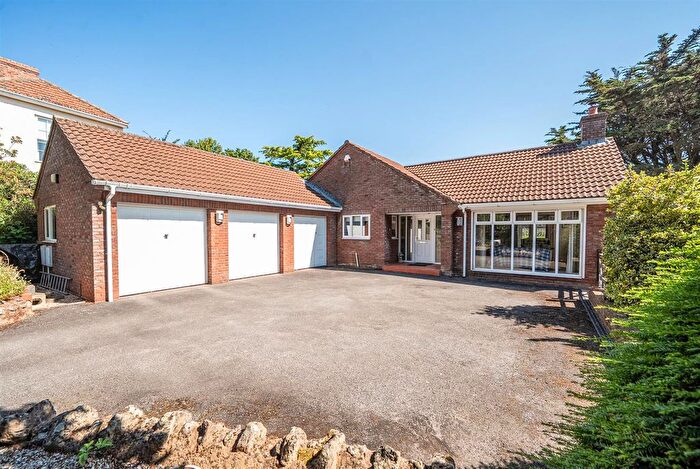 4 Bedroom Bungalow For Sale In South Lane, Nether Stowey, Bridgwater, TA5