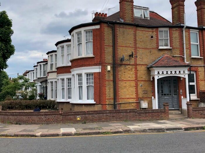 1 Bedroom Flat To Rent In The Grove, Palmers Green, N13