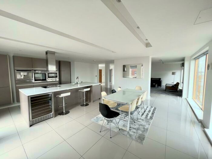 3 Bedroom Apartment To Rent In Apt . :: Ice Plant, M4