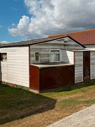 2 Bedroom Chalet For Sale In Park Avenue, Leysdown, Kent, ME12