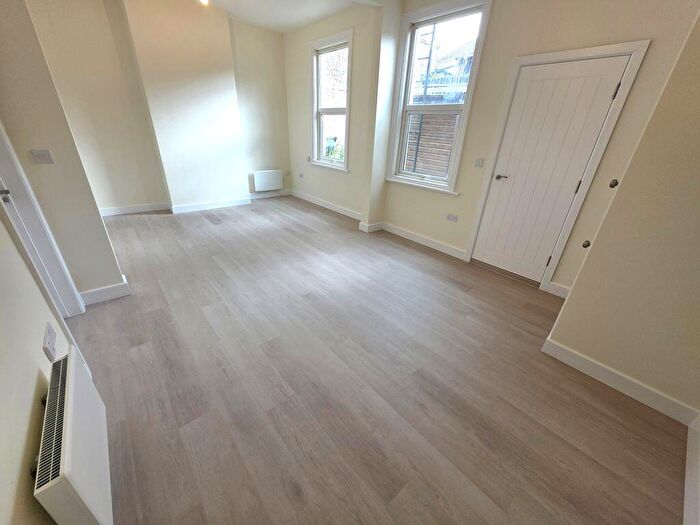 Studio To Rent In Charlton Road, Kingswood, Bristol, BS15