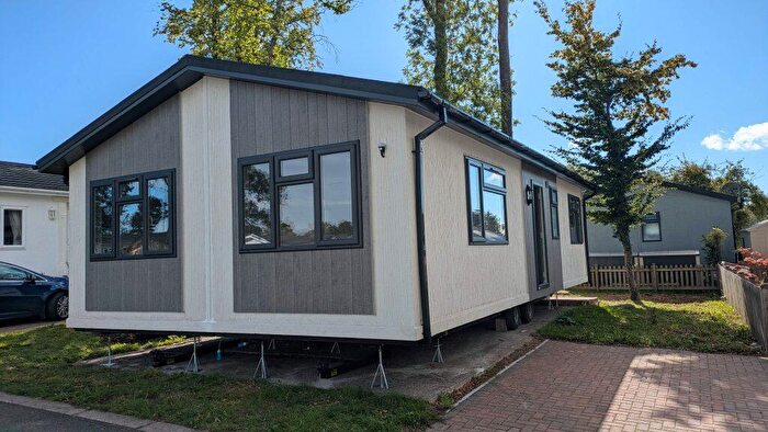 2 Bedroom Park Home For Sale In Saltmarshe Castle Residential Park, HR7