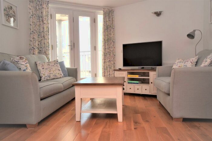 1 Bedroom Flat To Rent In Coburg Street, Edinburgh, Midlothian, EH6