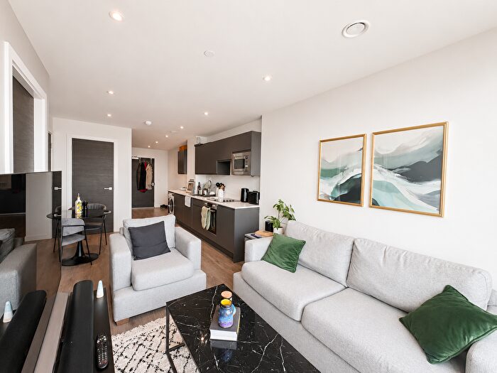 1 Bedroom Flat To Rent In Greengate, Salford, M3