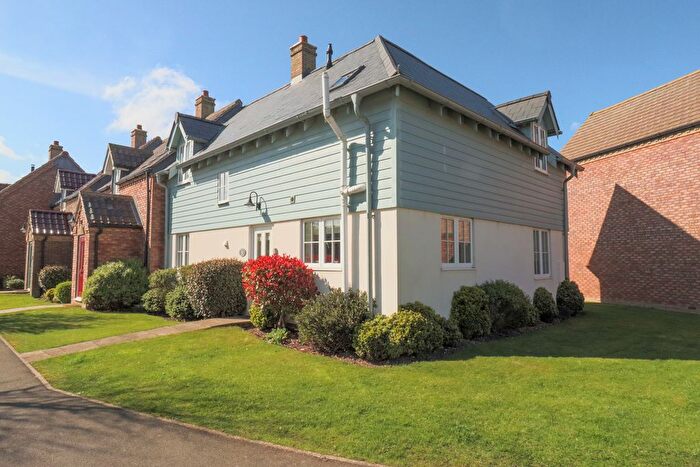 3 Bedroom End Terrace House For Sale In The Parade, The Bay, Filey, YO14