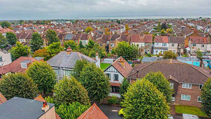 3 Bedroom Detached House For Sale In Trinity Road, Southend-On-Sea, SS2