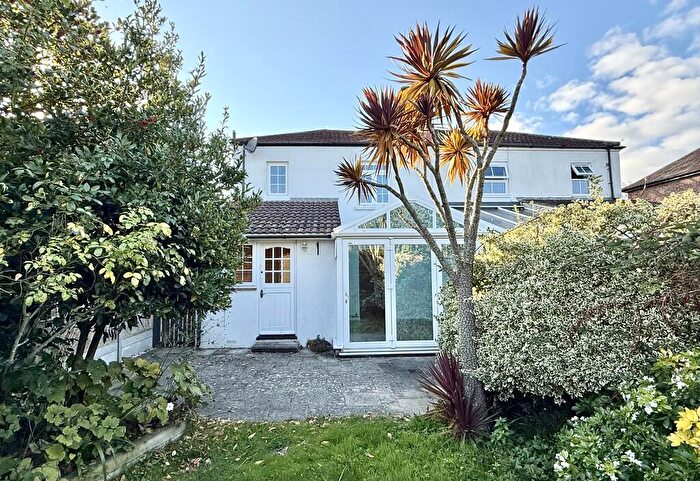 3 Bedroom Semi-Detached House For Sale In Mount Pleasant Road, Alverstoke, PO12
