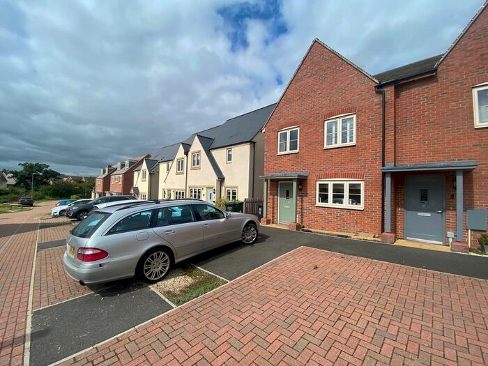 3 Bedroom Property To Rent In Montgomery Mews, Whittington, Worcester, WR5