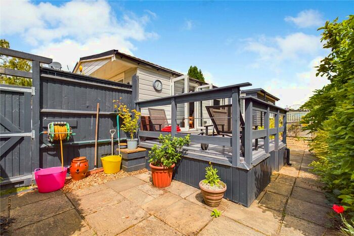 2 Bedroom Detached House For Sale In Pinelands Mobile Home Park, Padworth Common, Reading, Berkshire, RG7