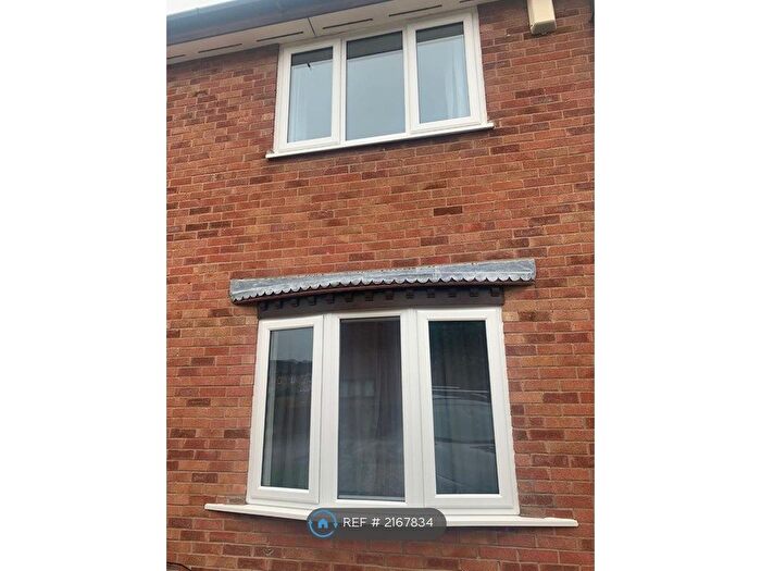 2 Bedroom Semi-Detached House To Rent In Sankey Drive, Nottingham, NG6