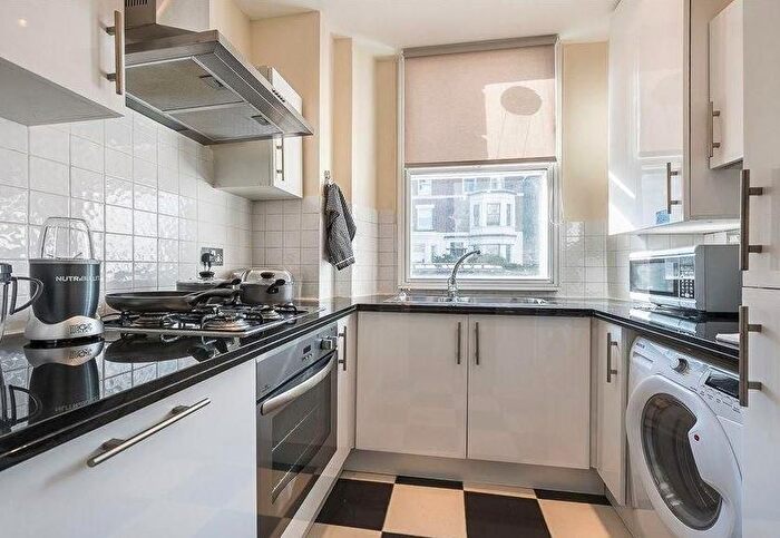 1 Bedroom Flat To Rent In Conduit Street, Mayfair, London, W1S