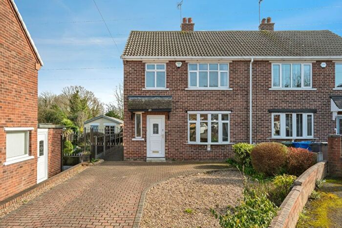 3 Bedroom Semi Detached House For Sale In Cromwell Drive, South Yorkshire, DN5