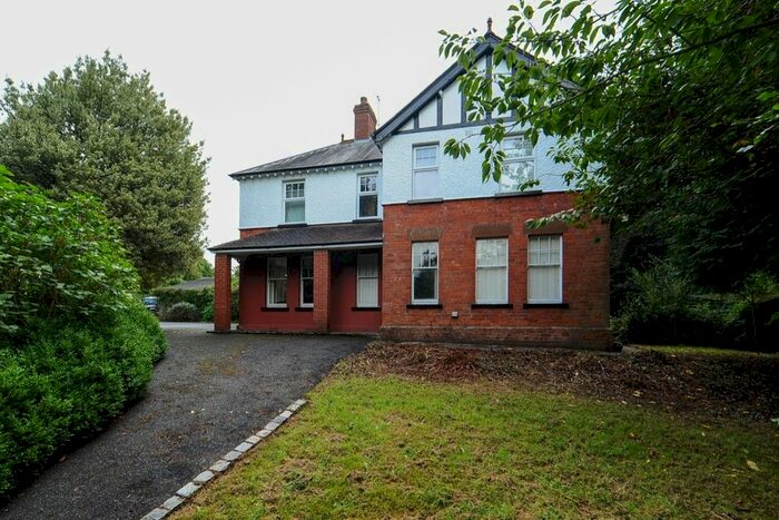 4 Bedroom Detached House For Sale In Hillhall Road, Lisburn, County Antrim, BT27