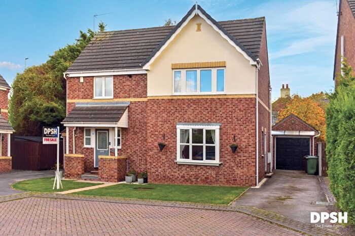 4 Bedroom Detached House For Sale In Sherwood Gardens, Robin Hood, Wakefield, WF3