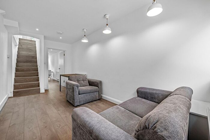 2 Bedroom Mews To Rent In Prowse Place, Camden, NW1