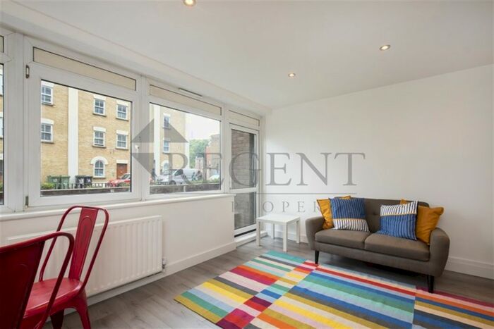 4 Bedroom Flat To Rent In Dovet Court, Mursell Estate, SW8