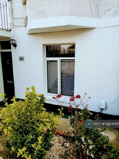 2 Bedroom Flat To Rent In Oval Road, Croydon, CR0