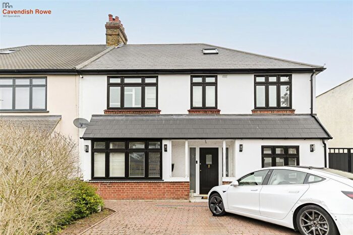 4 Bedroom Property To Rent In Avondale Road, Bromley, BR1