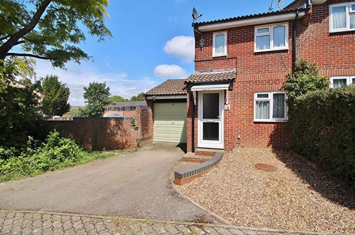 2 Bedroom End Of Terrace House For Sale In Gilbert Way, Waterlooville, PO7