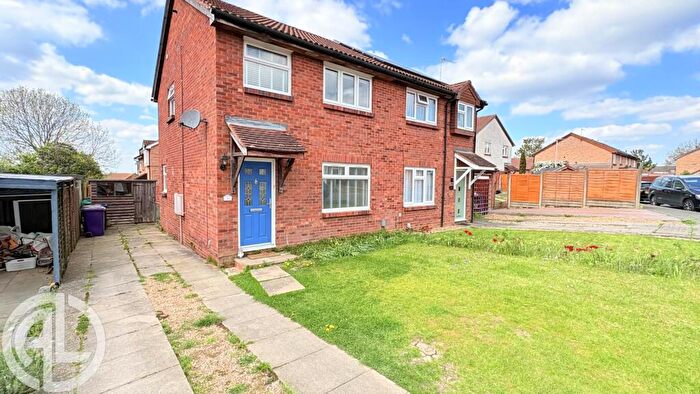 3 Bedroom Semi Detached House For Sale In Swift Close, Letchworth Garden City, SG6