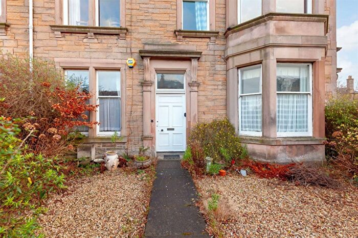 3 Bedroom Flat For Sale In Craiglea Drive, Morningside, Edinburgh, EH10