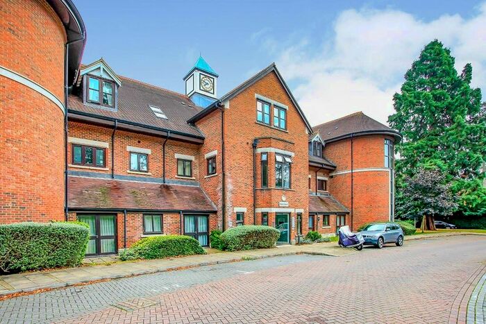 2 Bedroom Flat To Rent In Lockhart Road, Watford, WD17