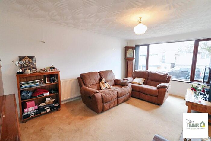 2 Bedroom Detached Bungalow For Sale In Fielden Close, Milton, Stoke-On-Trent, ST6