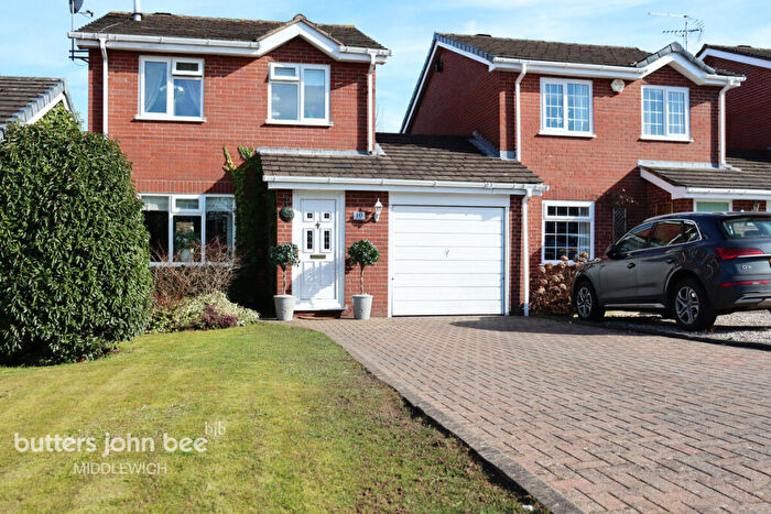 3 Bedroom Link Detached House For Sale In Brynlow Drive, Middlewich, CW10