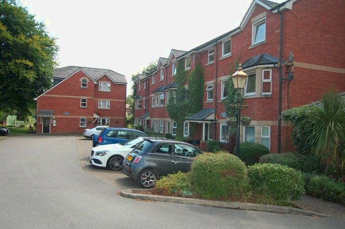 2 Bedroom Apartment To Rent In The Parklands Stoneclough Manchester Greater Manchester, M26