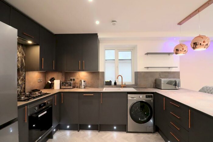 2 Bedroom Apartment To Rent In Bari Apartments (), Clare Road, Cardiff, CF11