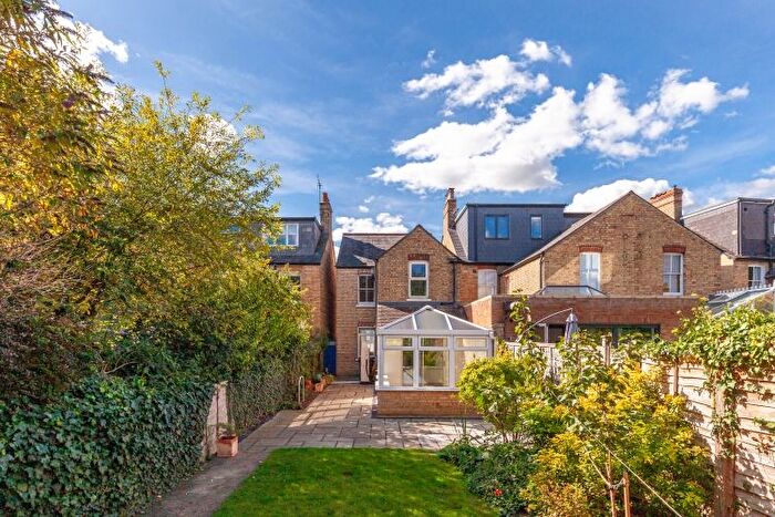 3 Bedroom Semi-Detached House To Rent In Stratfield Road, Oxford, OX2