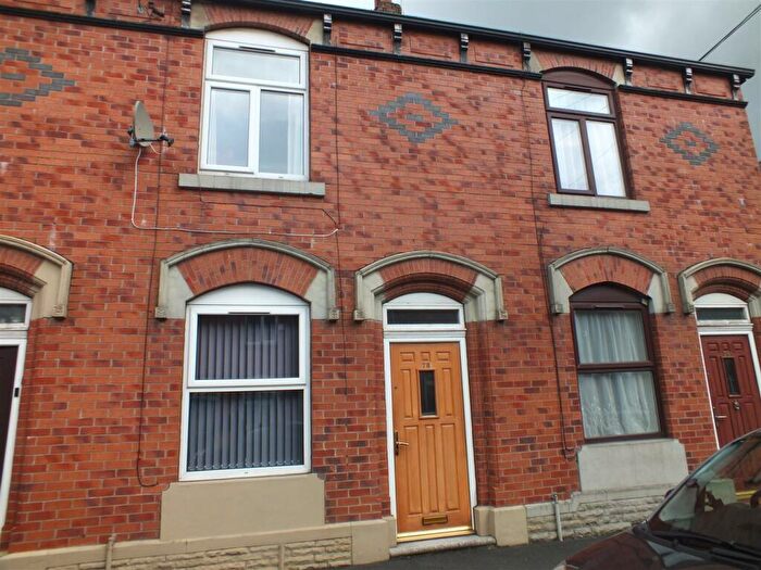 2 Bedroom Terraced House To Rent In Hamilton Street, Ashton-Under-Lyne, OL7
