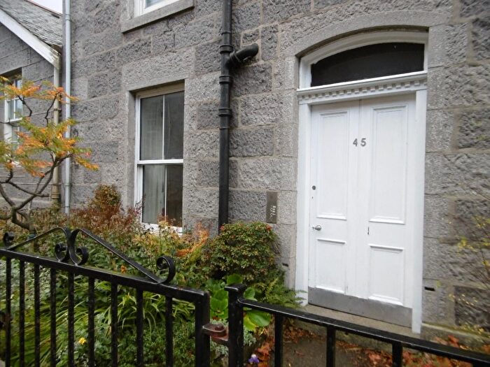 1 Bedroom Flat To Rent In Skene Terrace, City Centre, Aberdeen, AB10
