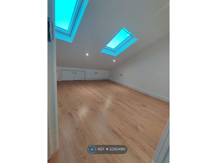 5 Bedroom Terraced House To Rent In Essex Road, Barking, IG11