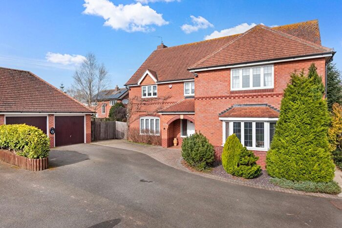 5 Bedroom Detached House For Sale In Rosewood Close, Fernhill Heath, Worcester., WR3