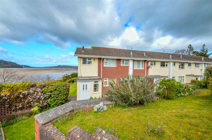 2 Bedroom Apartment For Sale In Windsor House, Ffordd Naddyn, Glan Conwy, Colwyn Bay, LL28