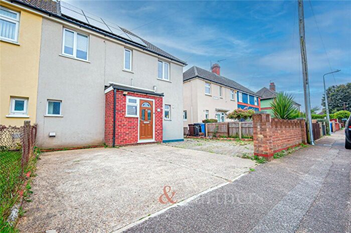 Semi-Detached House To Rent In Turner Road, Ipswich, Suffolk, IP3