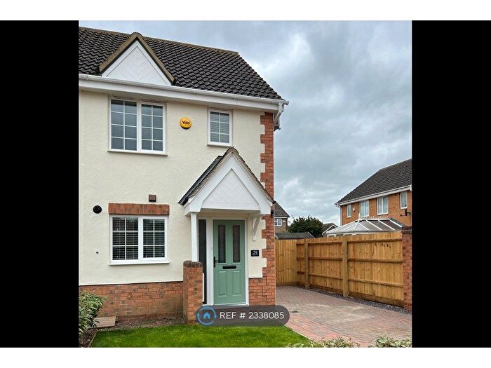 2 Bedroom Semi-Detached House To Rent In Chantry Close, Cambridge, CB24