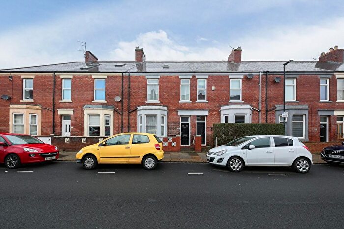 3 Bedroom Terraced House For Sale In Hawthorne Grove, Wallsend, NE28