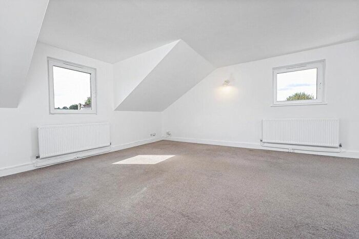 2 Bedroom Apartment For Sale In Vernon Road, Sutton, SM1