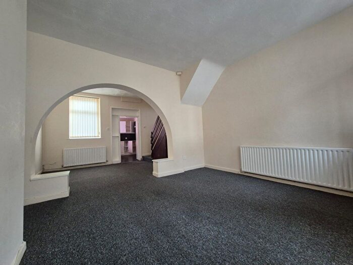 3 Bedroom Terraced House To Rent In Kensington Street, Rochdale, OL11