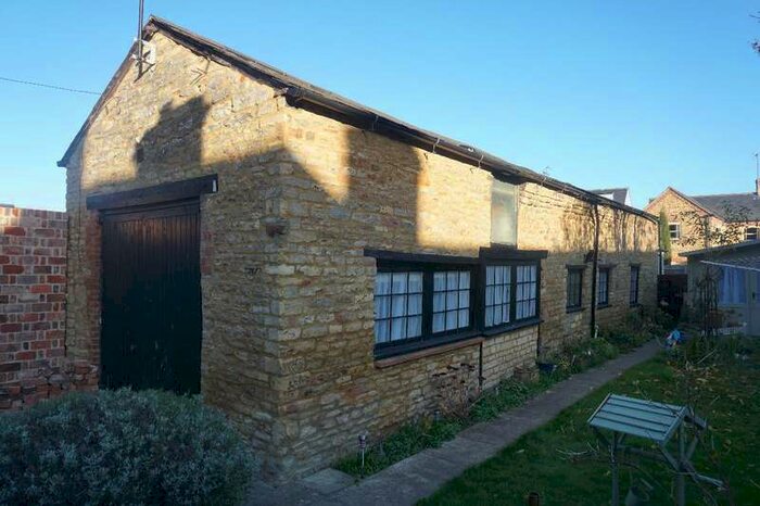 2 Bedroom Barn Conversion Character Property To Rent In Fields Court, Olney, MK46