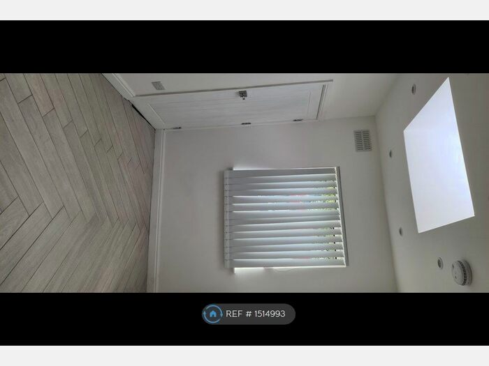 Studio To Rent In Friars Way, London, W3