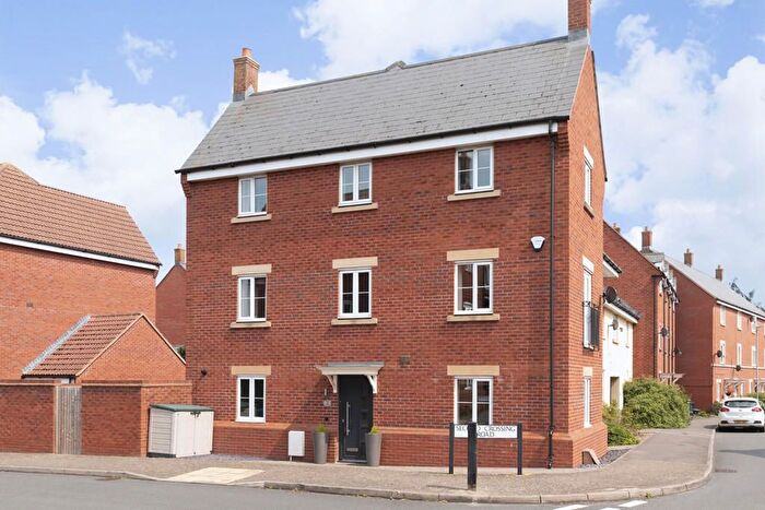 3 Bedroom End Terrace House For Sale In Second Crossing Road, Walton Cardiff, GL20