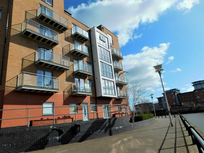 2 Bedroom Flat To Rent In Keel Point, Colchester, CO2