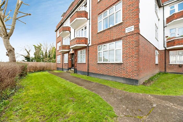 2 Bedroom Flat For Sale In Carshalton Road, Sutton, SM1
