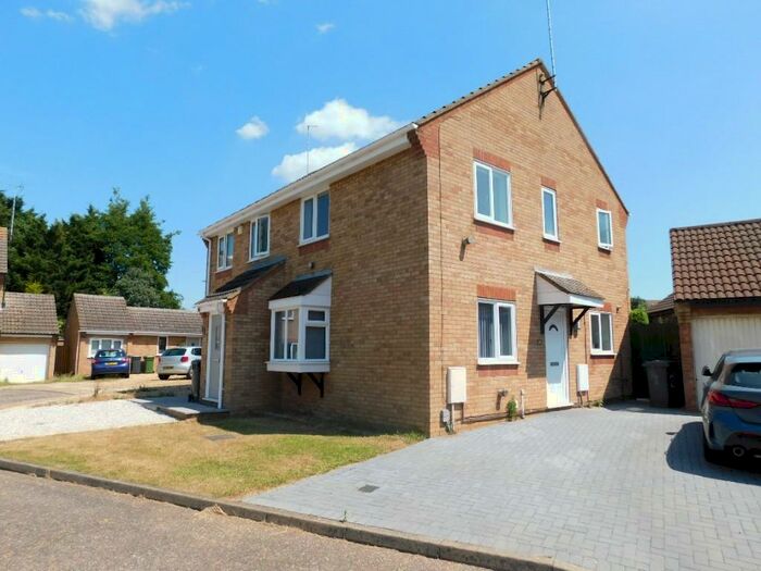 3 Bedroom Semi-Detached House To Rent In Fletton Fields, Peterborough, Cambridgeshire, PE2